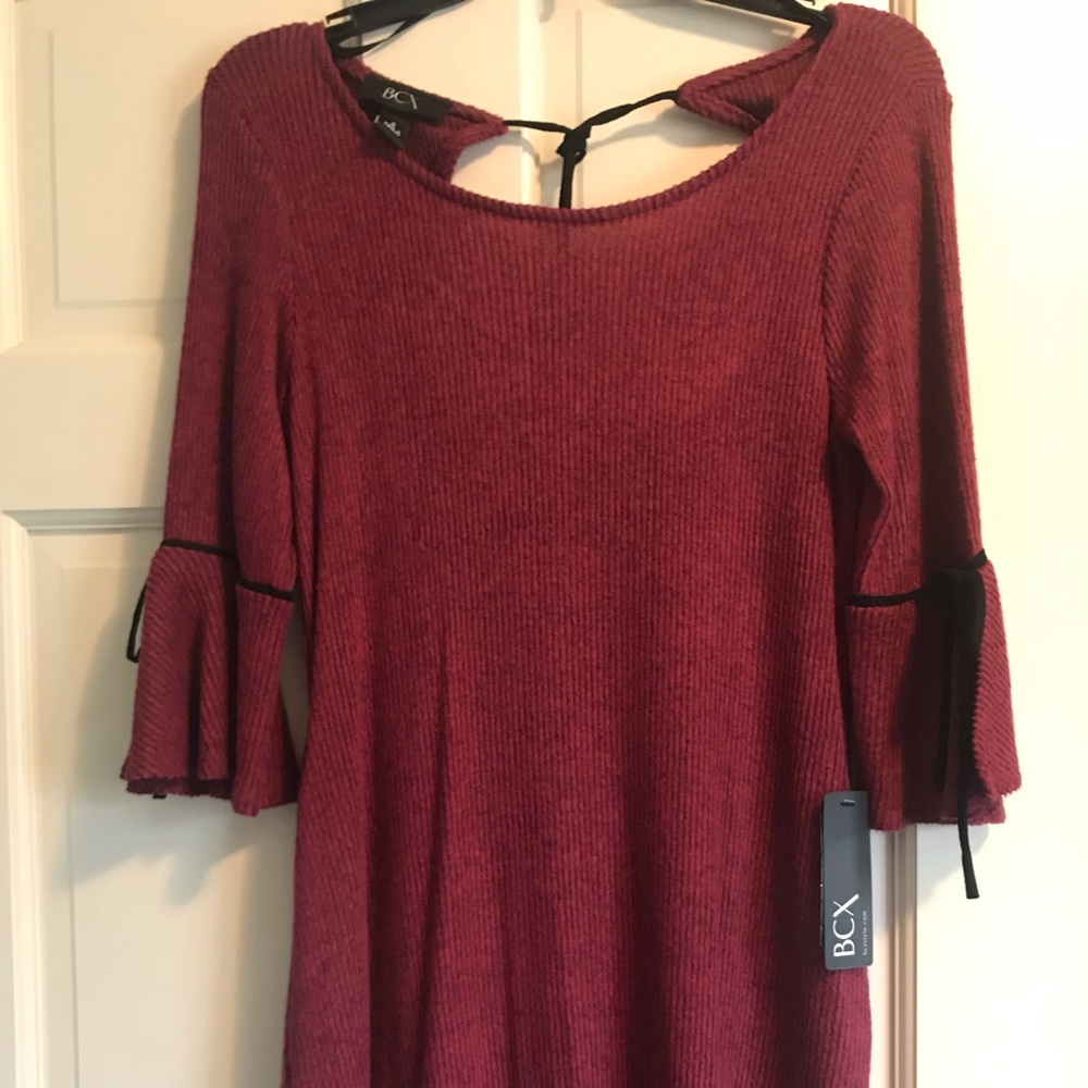 Knit midi with flair sleeves, tie accents